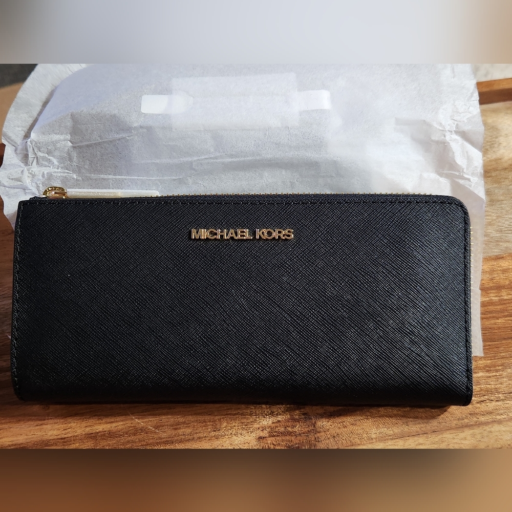 Michael Kors Large Saffiano Leather Wallet